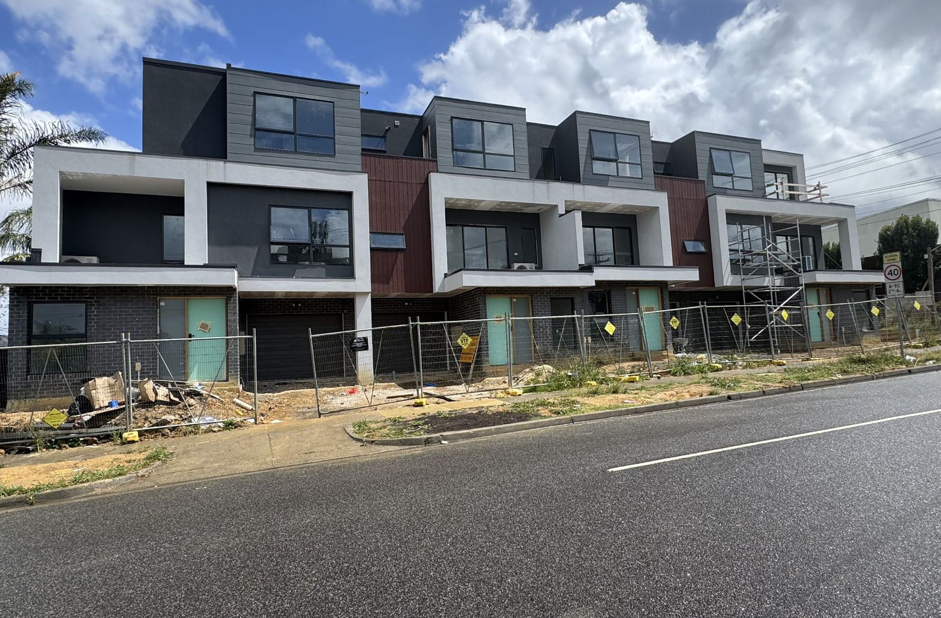 1-4 / 380 Middleborough Road, Blackburn