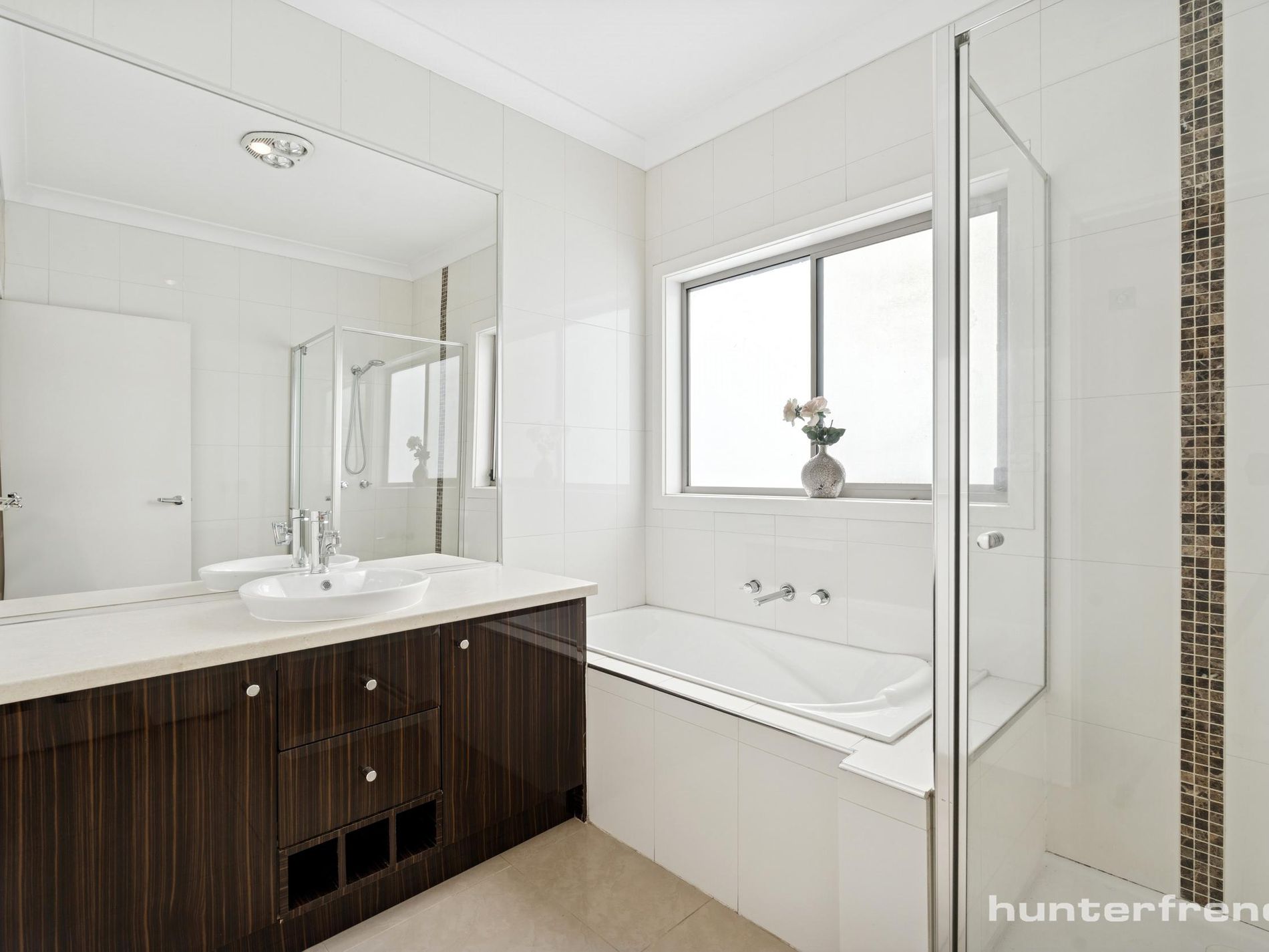 2 / 156 Chambers Road, Altona North