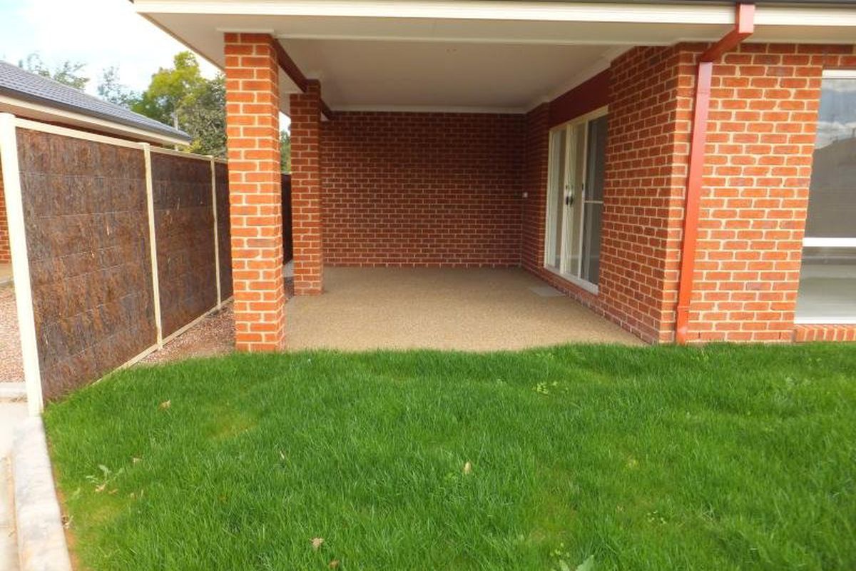 2 / 9 Richards Street, Kyabram