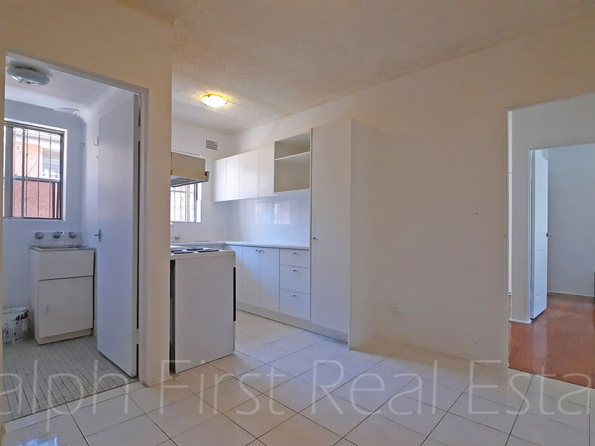 3 / 2 Boorea Avenue, Lakemba