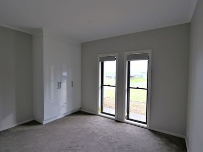 38 Saint Andrews Drive, Worrolong