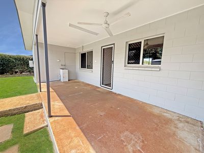 11 WATTLE STREET, Walkamin