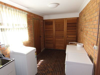 25 Colliton Parade, Forster