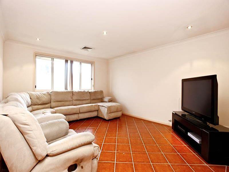 33 Galloway Cres, St Andrews