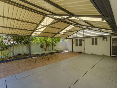 4 Chester Place, Beechboro