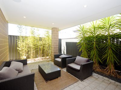 7 Windermere Boulevard, Aveley