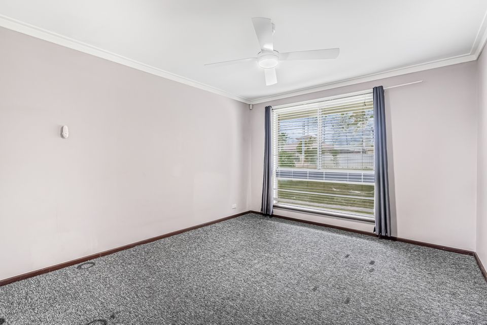 12b Seabrooke Avenue, Rockingham