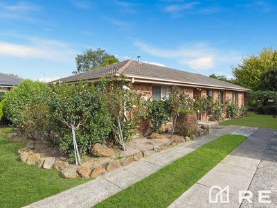 8 Lynne Court, Hallam