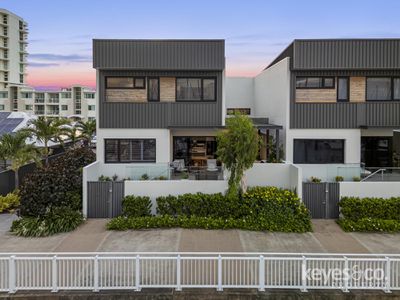1 / 30 Mariners Drive, Townsville City