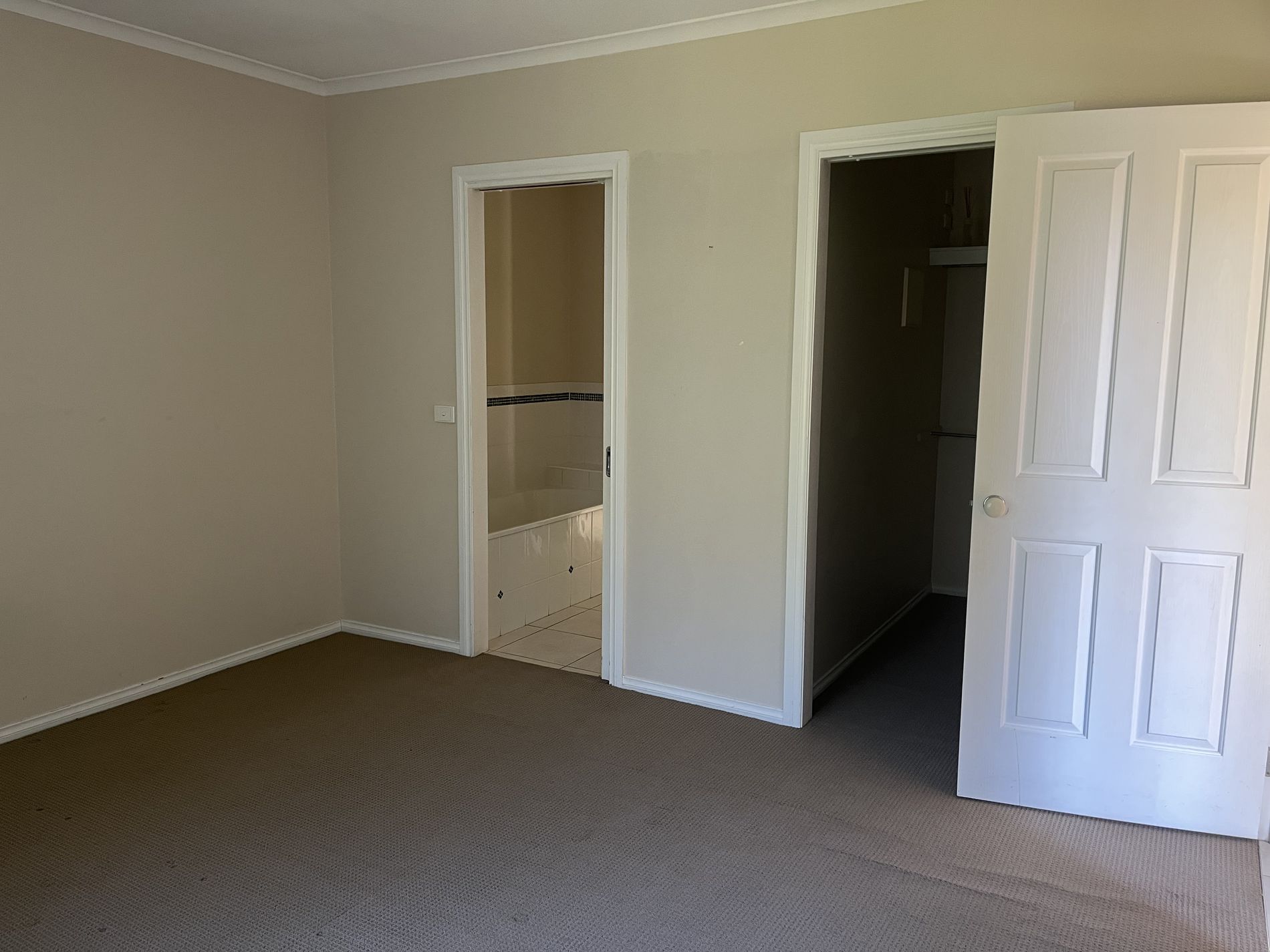 1 / 207 Torquay Road, Grovedale