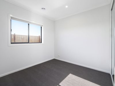 28 Cushion Way, Tarneit