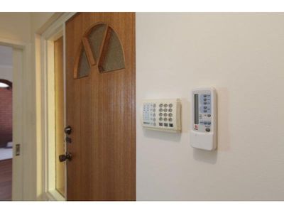 2 Lensham Place, Armadale