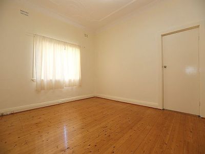 4 The Boulevarde, Yagoona