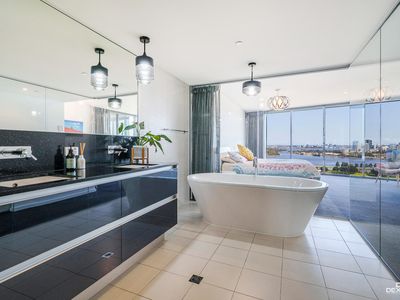 1805 / 96 Bow River Crescent, Burswood