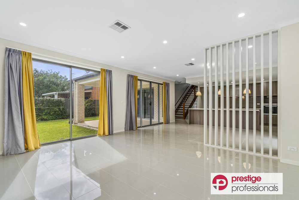12 Warraburra Way, Voyager Point