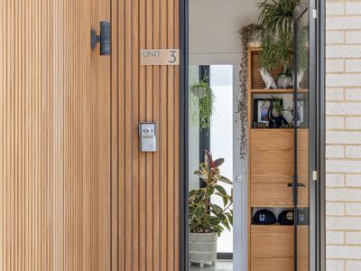 3 / 326 Blackshaws Road, Altona North