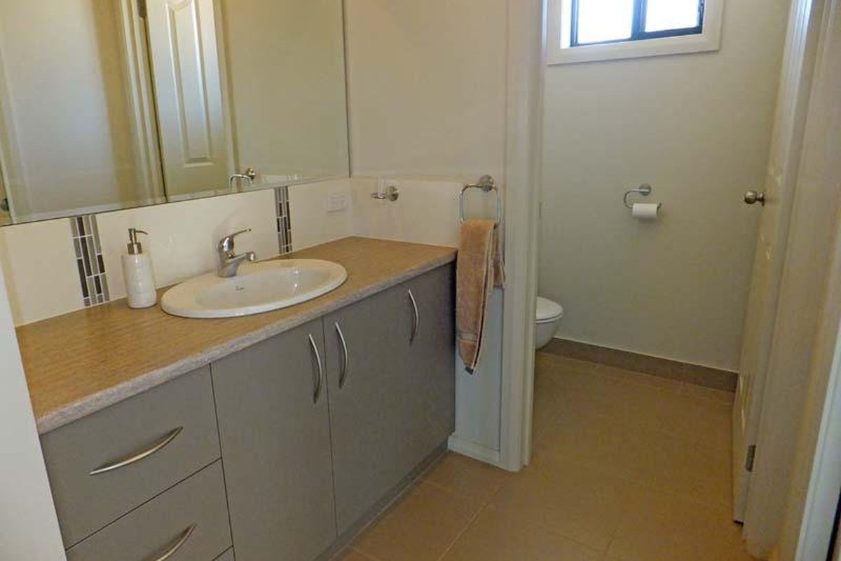 10 Jenmar Drive, Kyabram