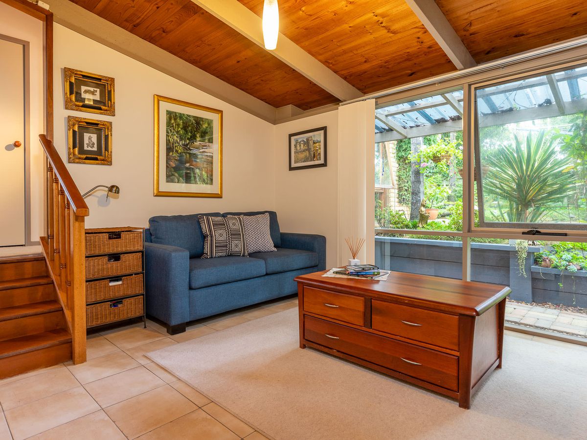 12 Burrawang Crescent, Sunshine Bay FraserGray Real Estate