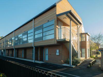 2 / 432 Great King Street, North Dunedin