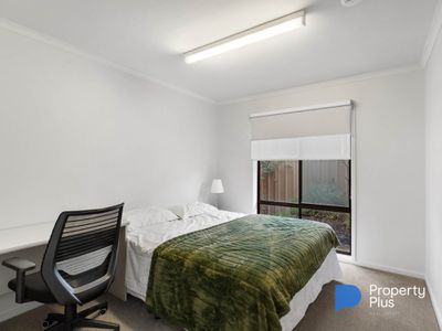 Rooms 1 - 7/11  Magazine Boulevard, Golden Square