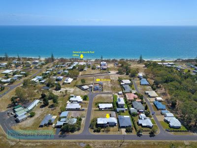 2 Wollemi Cl, Woodgate