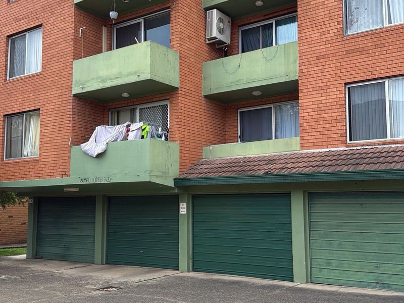 12 / 12 Drummond Street, Warwick Farm