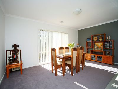 17 Penton Way, Point Cook