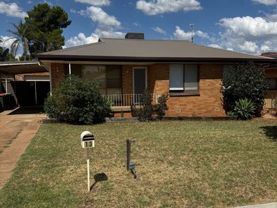 13 Thornbury Street, Parkes