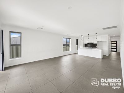 13 Current Court, Dubbo