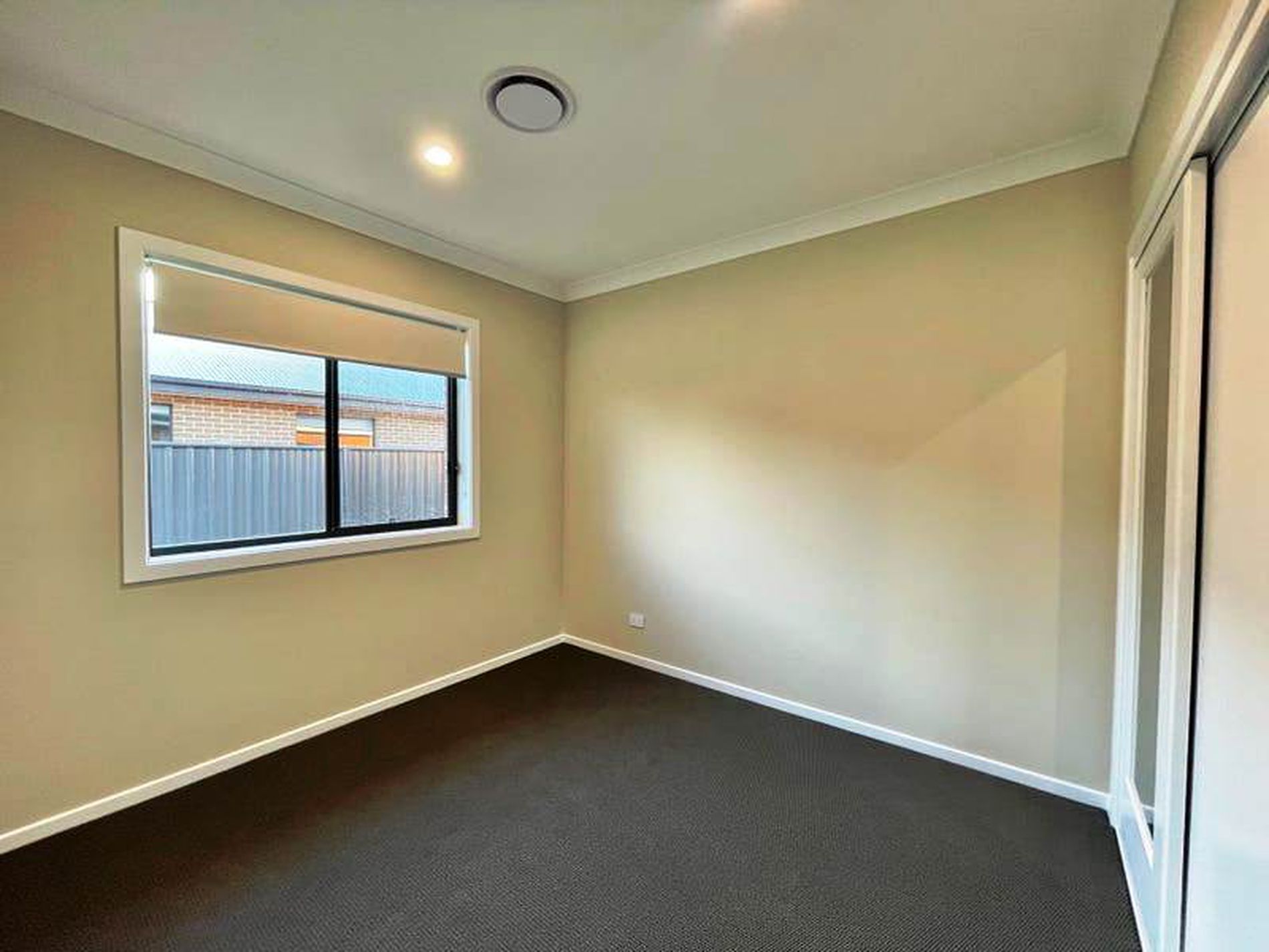 35 Federation Boulevard, Forbes