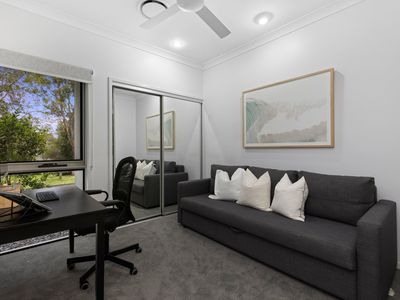 24 24 Barrington Crescent, Wakerley