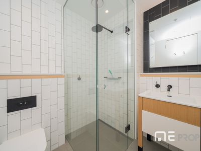 510 / 15 Doepel Way, Docklands