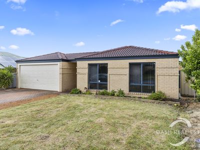 15 Mallina Circuit, Carramar