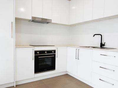 4 / 302 Huntingdale Road, Huntingdale