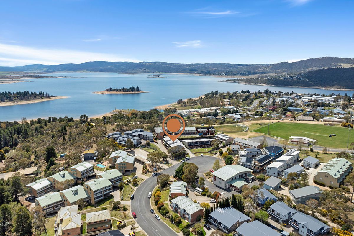 2 / 23-25 Kirwan Close, Jindabyne