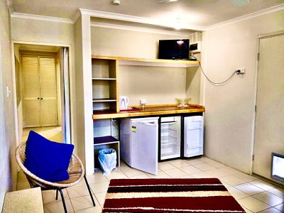 3 OLIVE STREET, Manoora