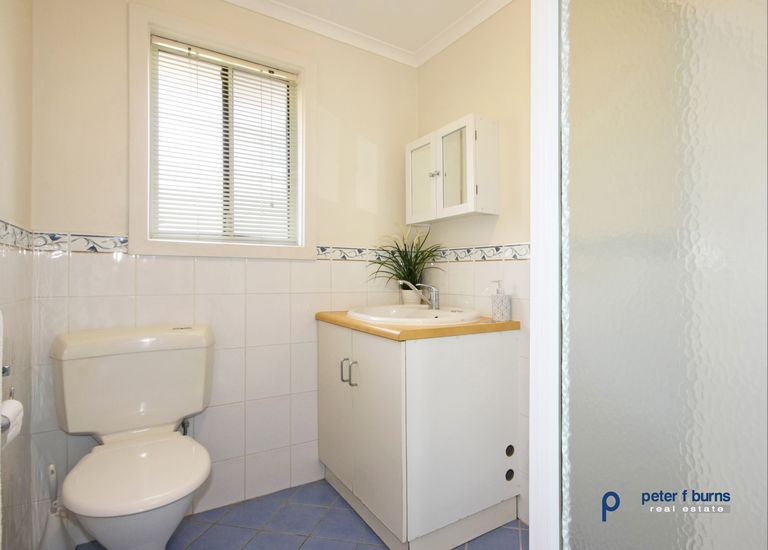 2 / 2 Storey Avenue, Aldinga Beach