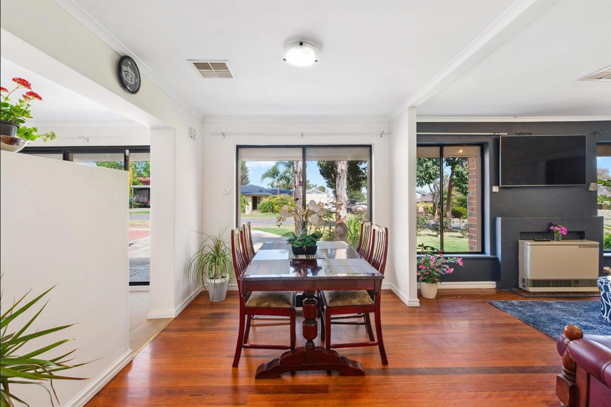 42 Garnet Drive, Salisbury East