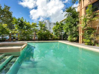 5 / 253-255 Lake Street, Cairns North