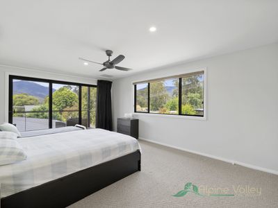 15 Saint Bernard Drive, Tawonga South