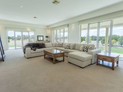 53 Old School Road, Wangaratta