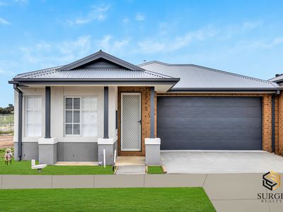 14 Petunia Crescent, Armstrong Creek