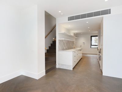 4 / 23 Maple Walk , Moonee Ponds