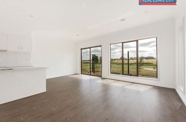 14 Burrows Place, Craigieburn
