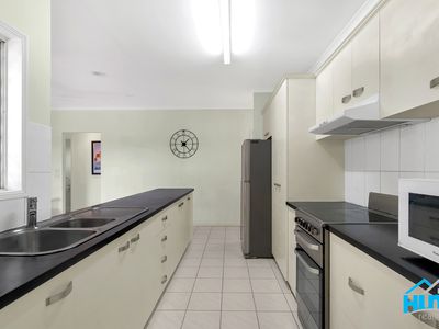 28 Golden Grove Drive, Bentley Park