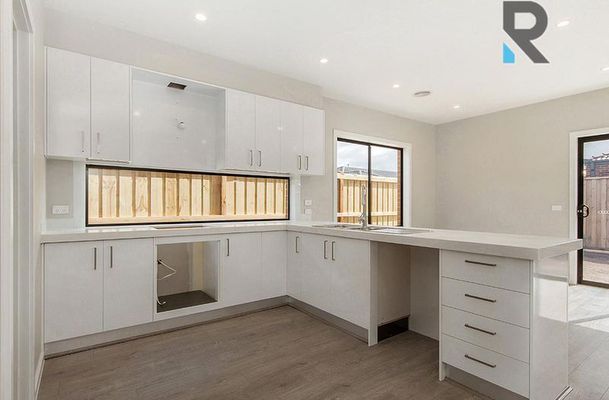 20 Honey Flower Way, Greenvale