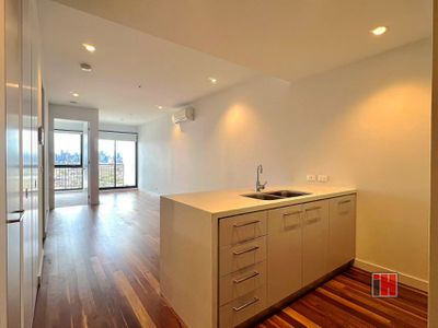 1025 / 18 Albert Street, Footscray