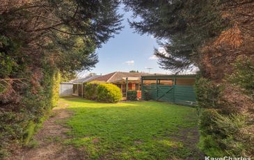 8 Hillman Court, Berwick