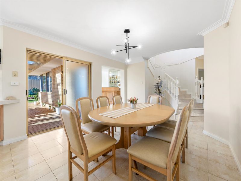 39 Castellon Crescent, Coogee
