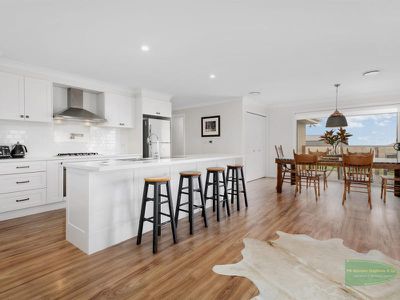 13 Dillon Drive, Kelso